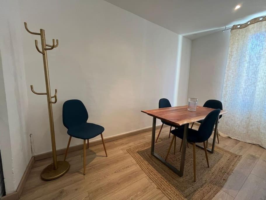 Appartement Proche Du Village Et De La Mer Льокат Екстериор снимка