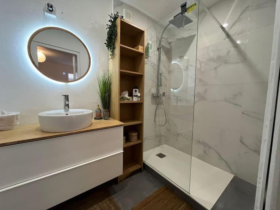 Appartement Proche Du Village Et De La Mer Льокат Екстериор снимка